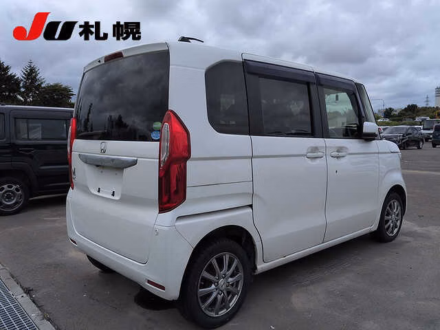 HONDA N-BOX