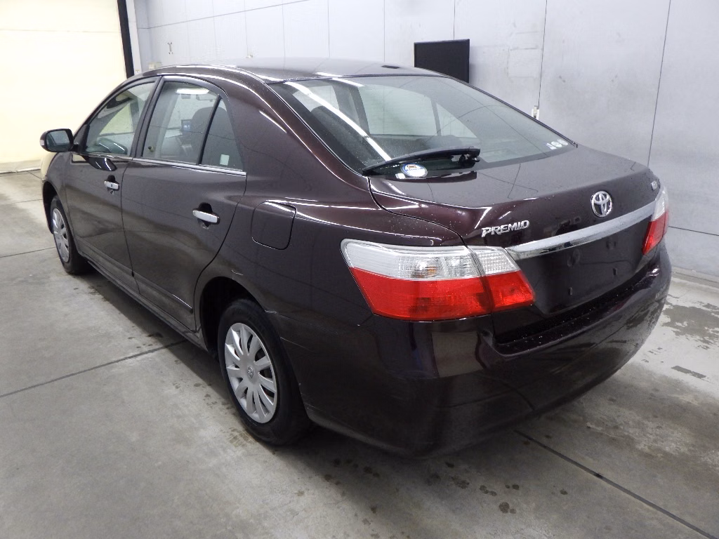 TOYOTA PREMIO