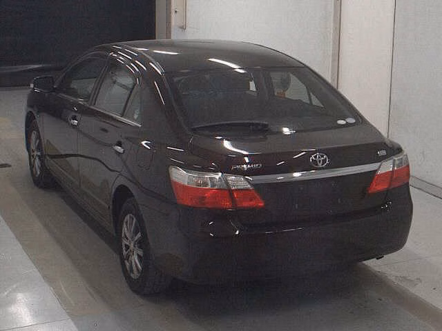 TOYOTA PREMIO