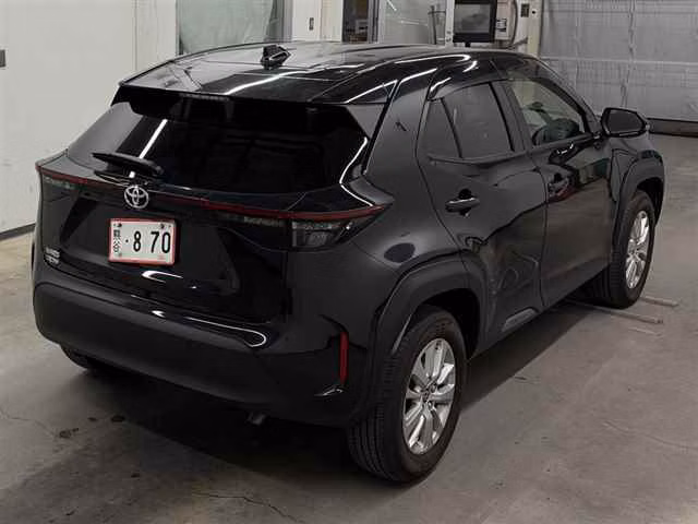 TOYOTA YARIS CROSS