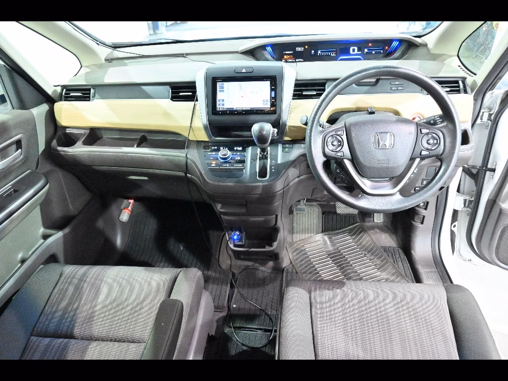 HONDA FREED