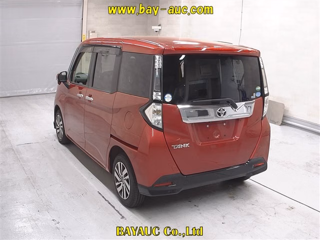 TOYOTA TANK