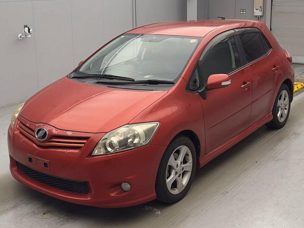TOYOTA AURIS