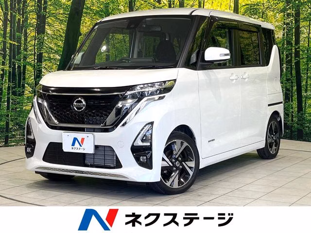 NISSAN ROOX