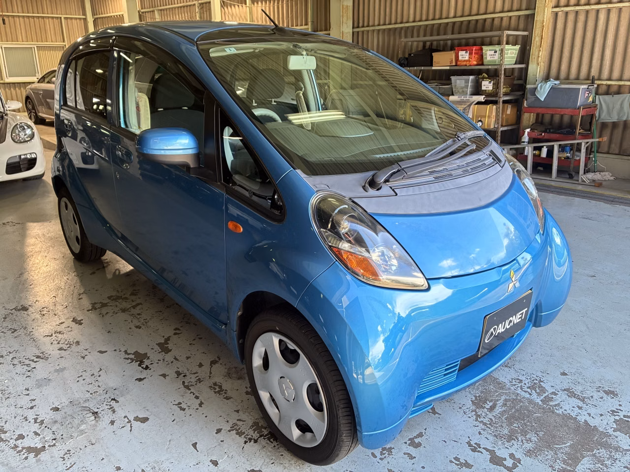 MITSUBISHI I