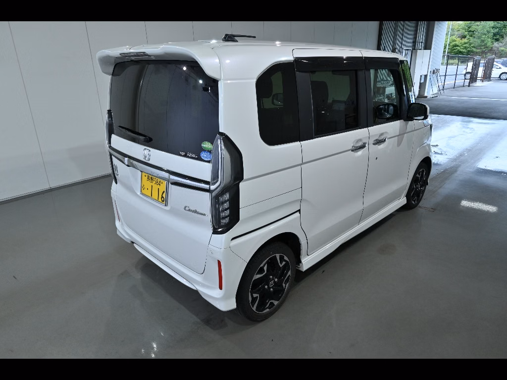 HONDA N-BOX