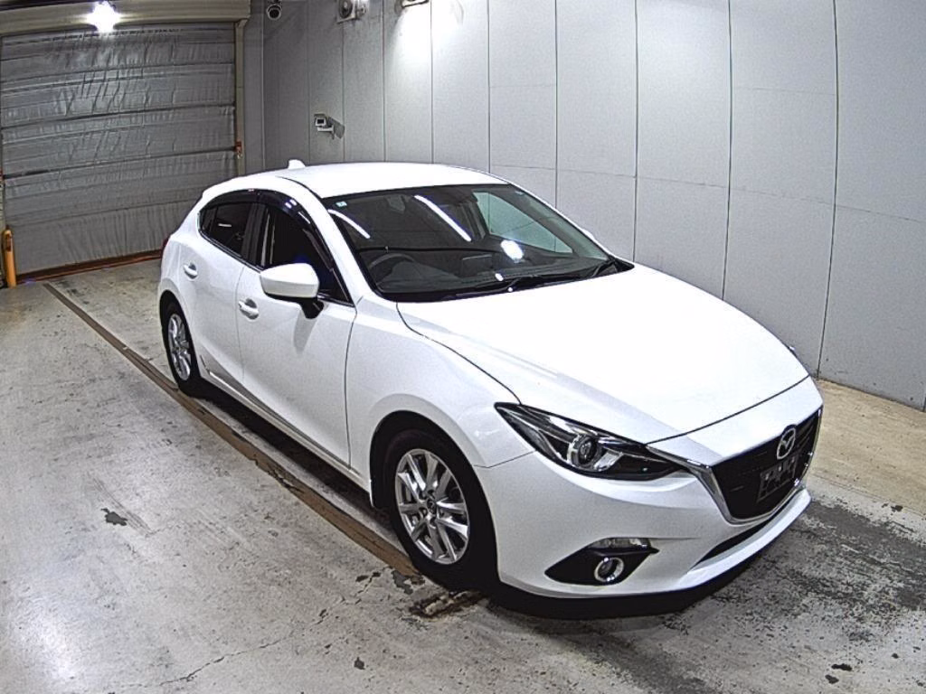 MAZDA AXELA