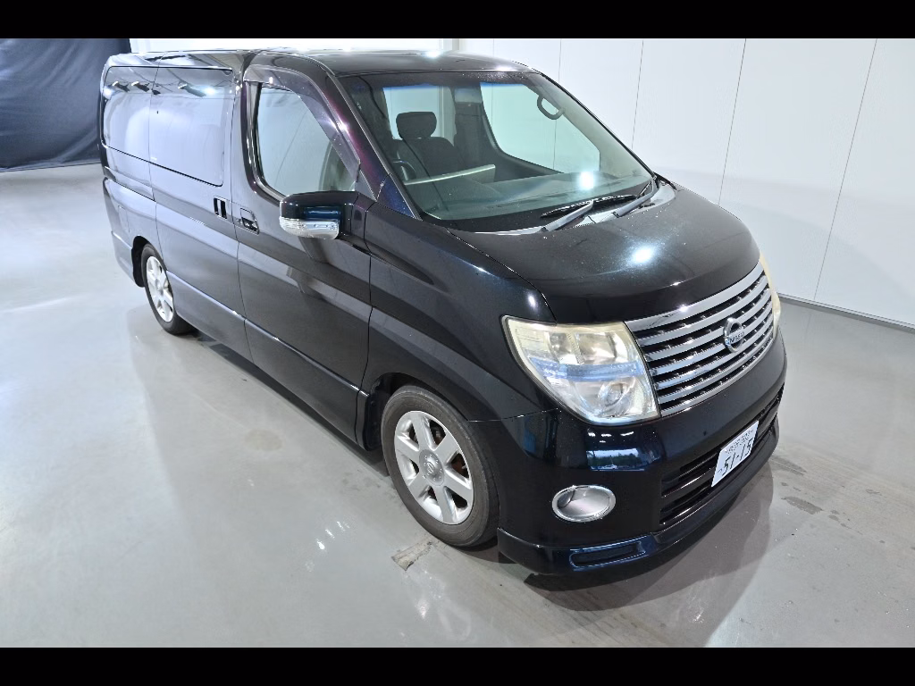 NISSAN ELGRAND