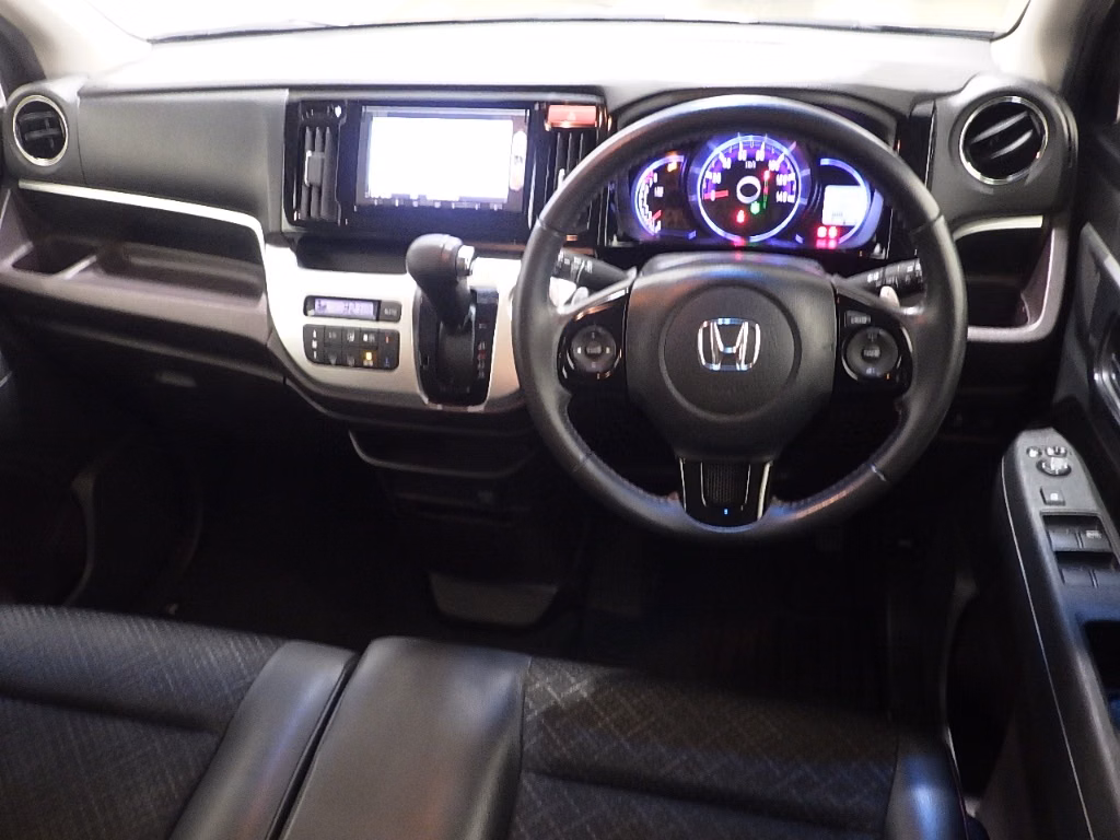 HONDA N-WGN