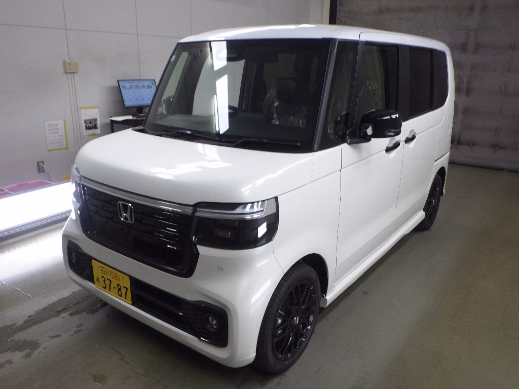 HONDA N-BOX