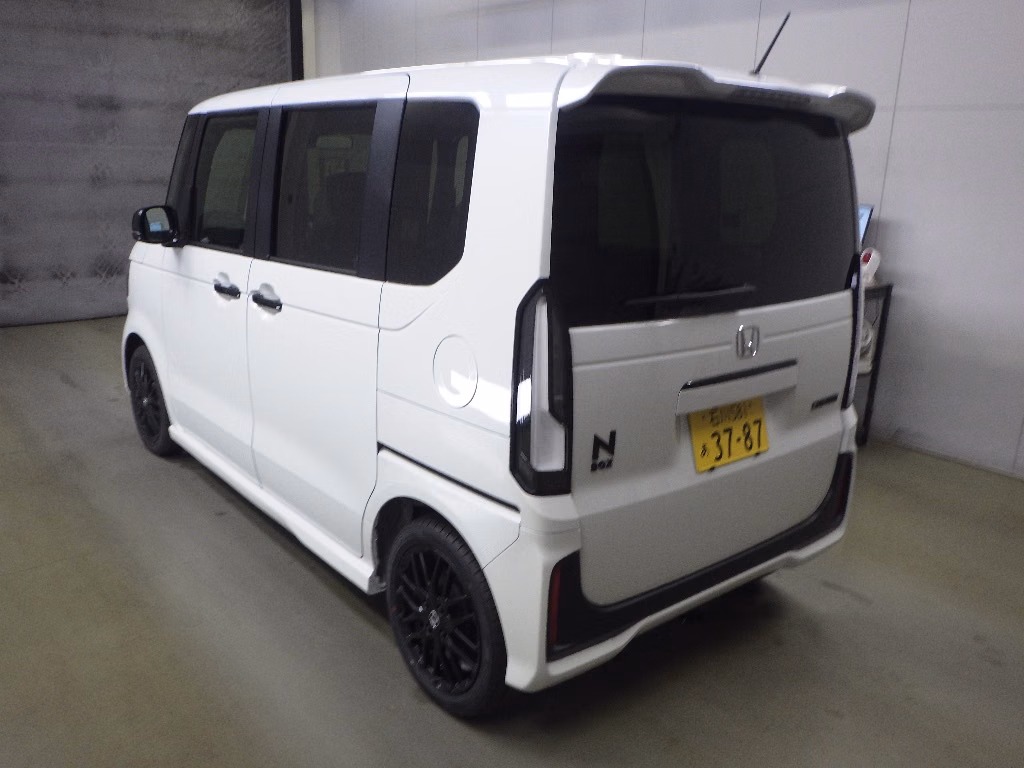 HONDA N-BOX