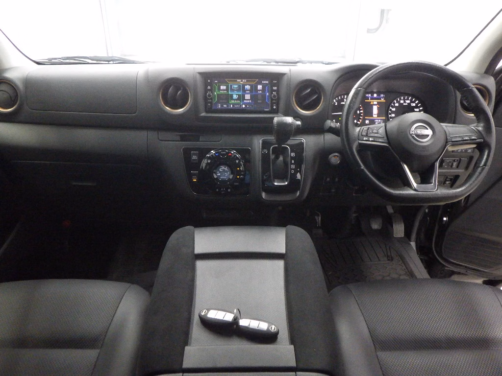NISSAN CARAVAN