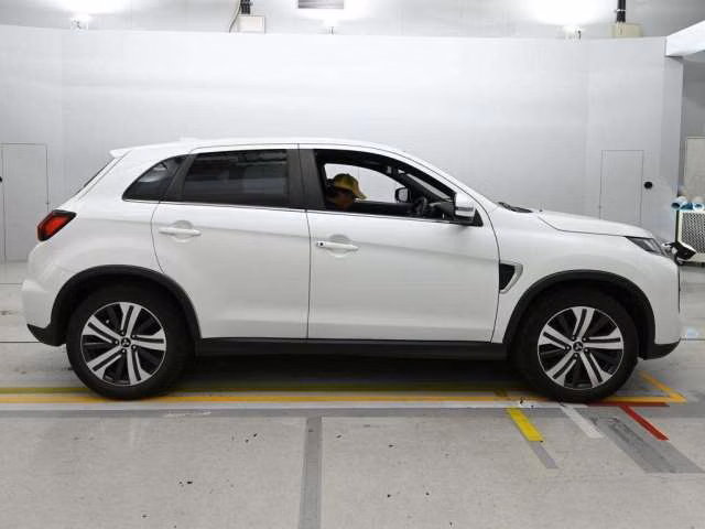 MITSUBISHI RVR