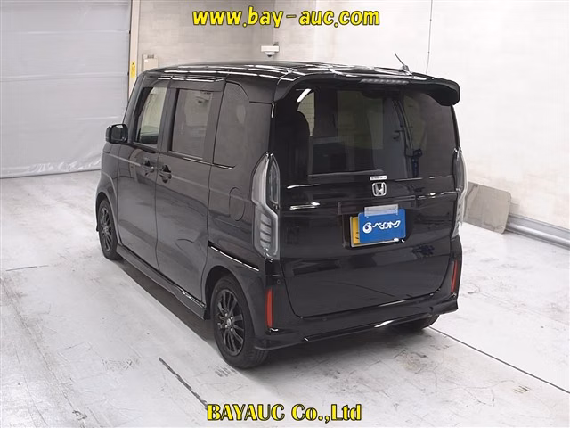 HONDA N-BOX