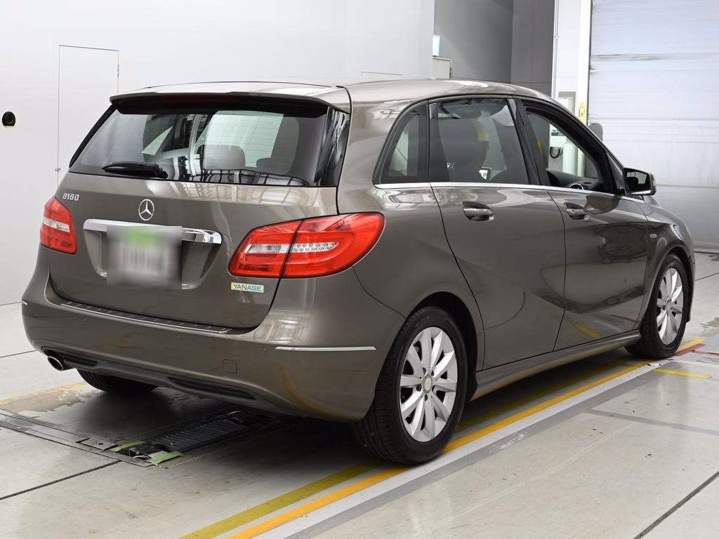 MERCEDES-BENZ B-CLASS
