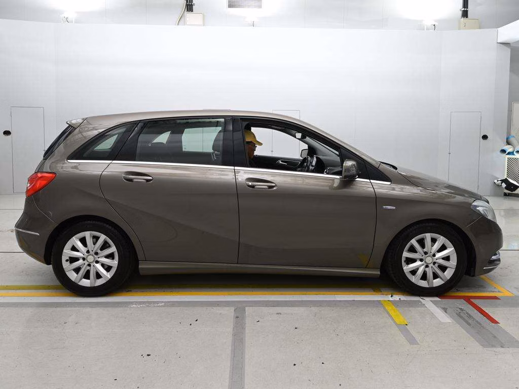 MERCEDES-BENZ B-CLASS
