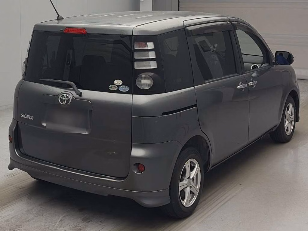 TOYOTA SIENTA