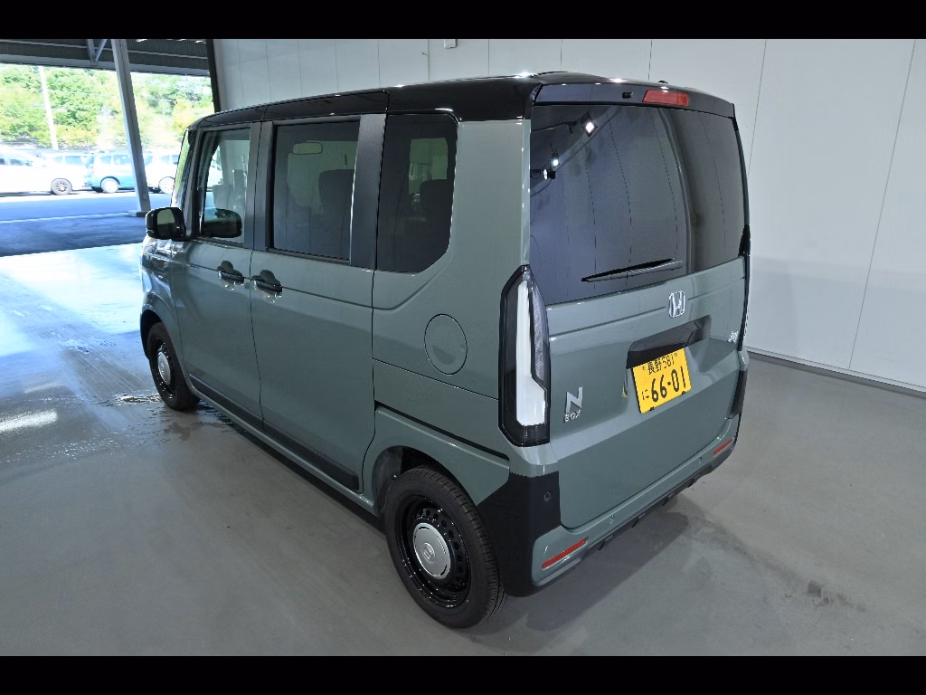 HONDA N-BOX