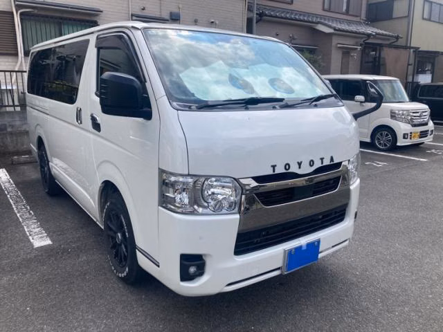 TOYOTA REGIUS ACE