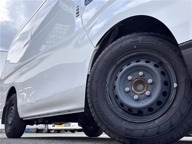 NISSAN CARAVAN