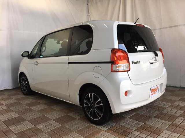 TOYOTA PORTE