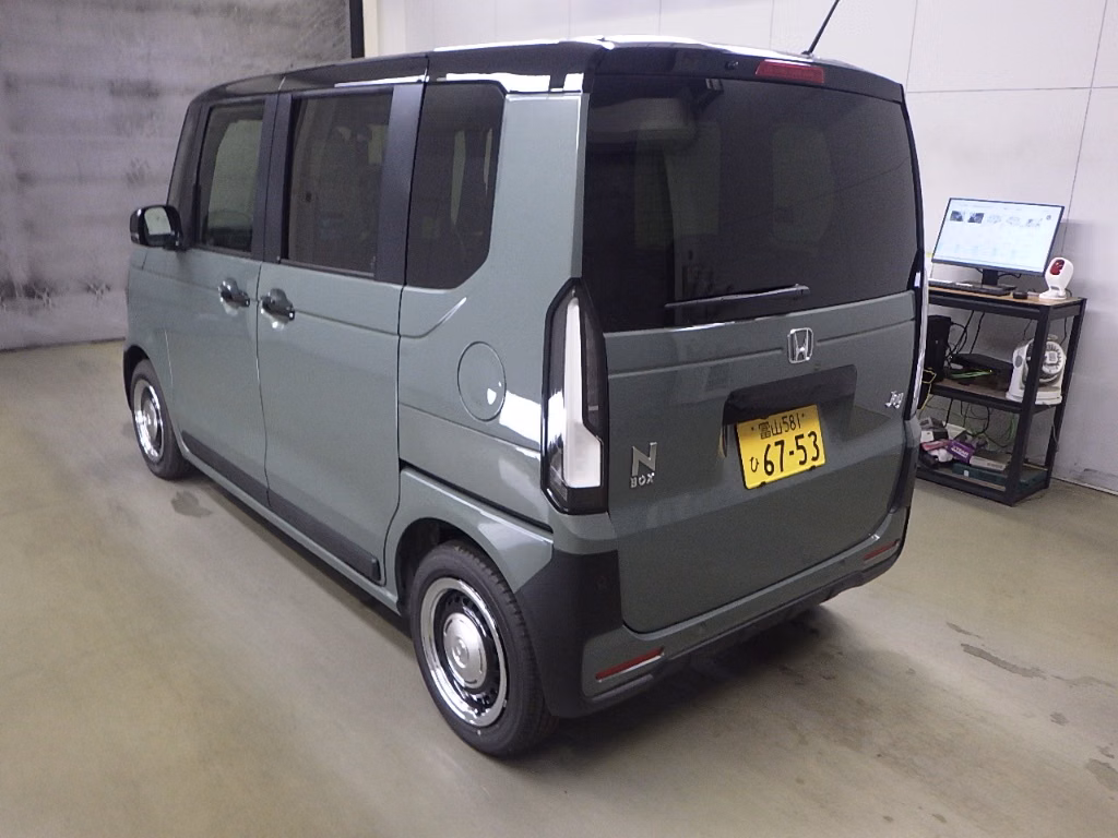 HONDA N-BOX