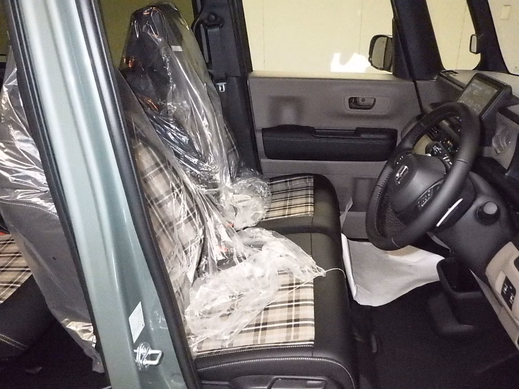 HONDA N-BOX