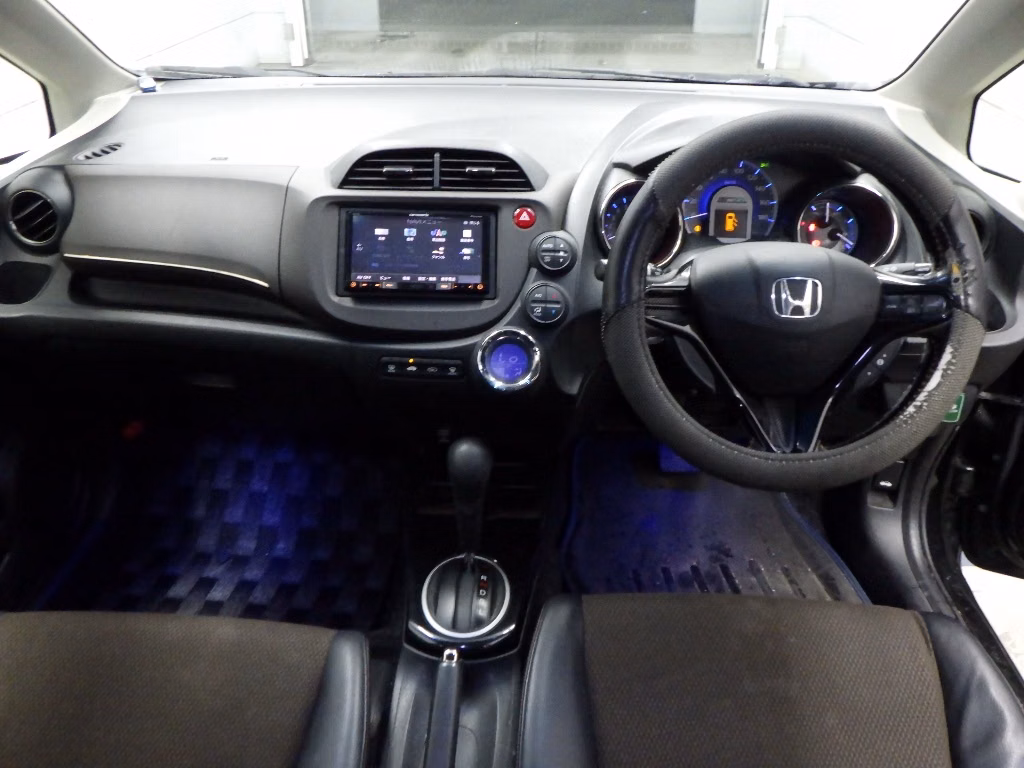 HONDA FIT SHUTTLE