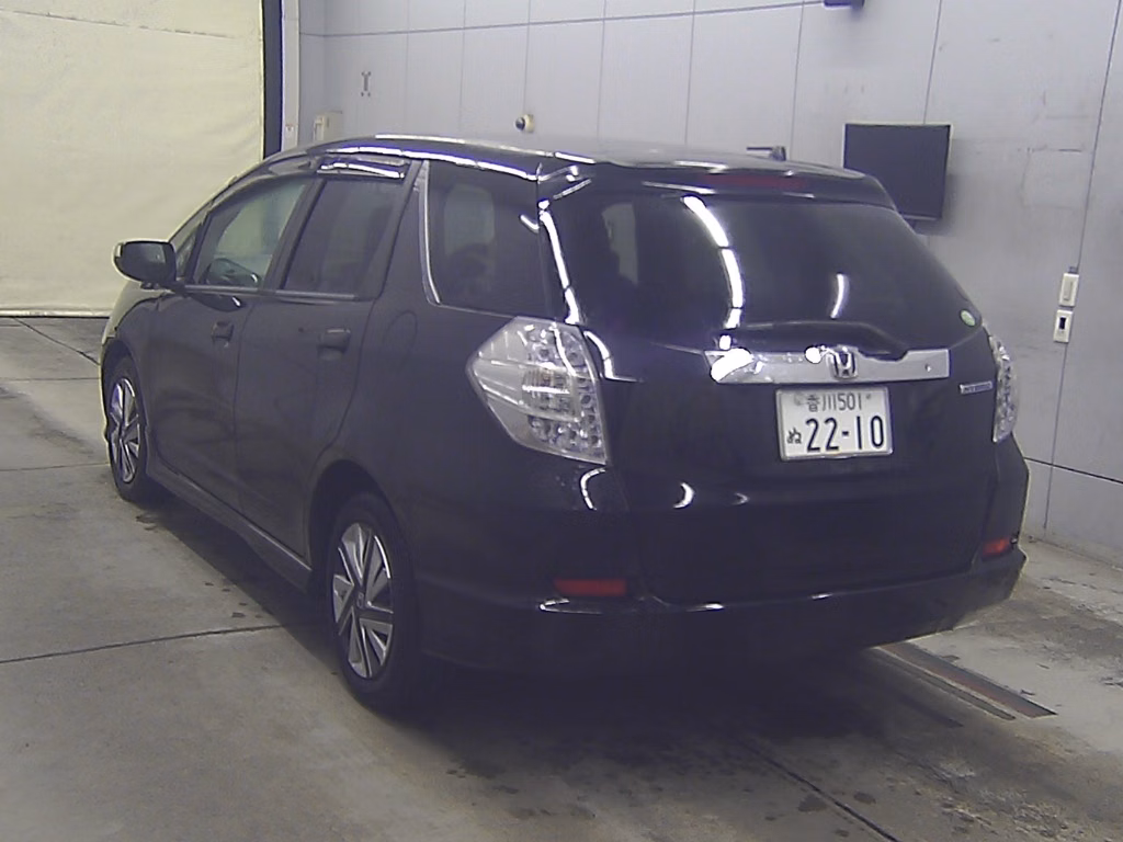 HONDA FIT SHUTTLE