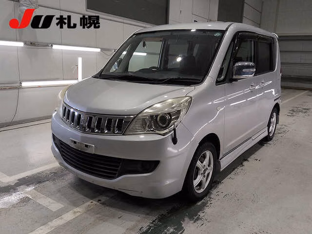 MITSUBISHI DELICA D:2