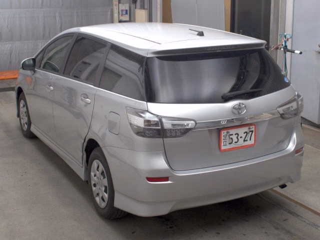 TOYOTA WISH