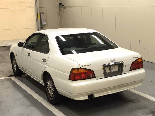 NISSAN LAUREL