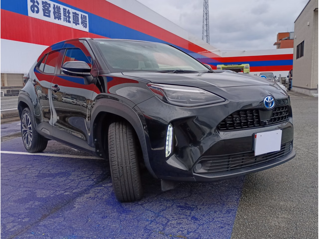 TOYOTA YARIS CROSS