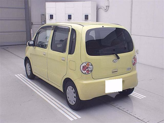 DAIHATSU MOVE LATTE