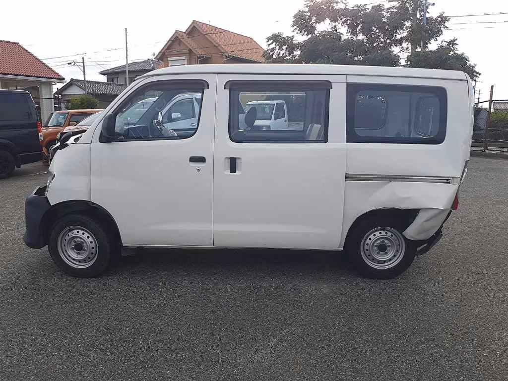 TOYOTA TOWN ACE
