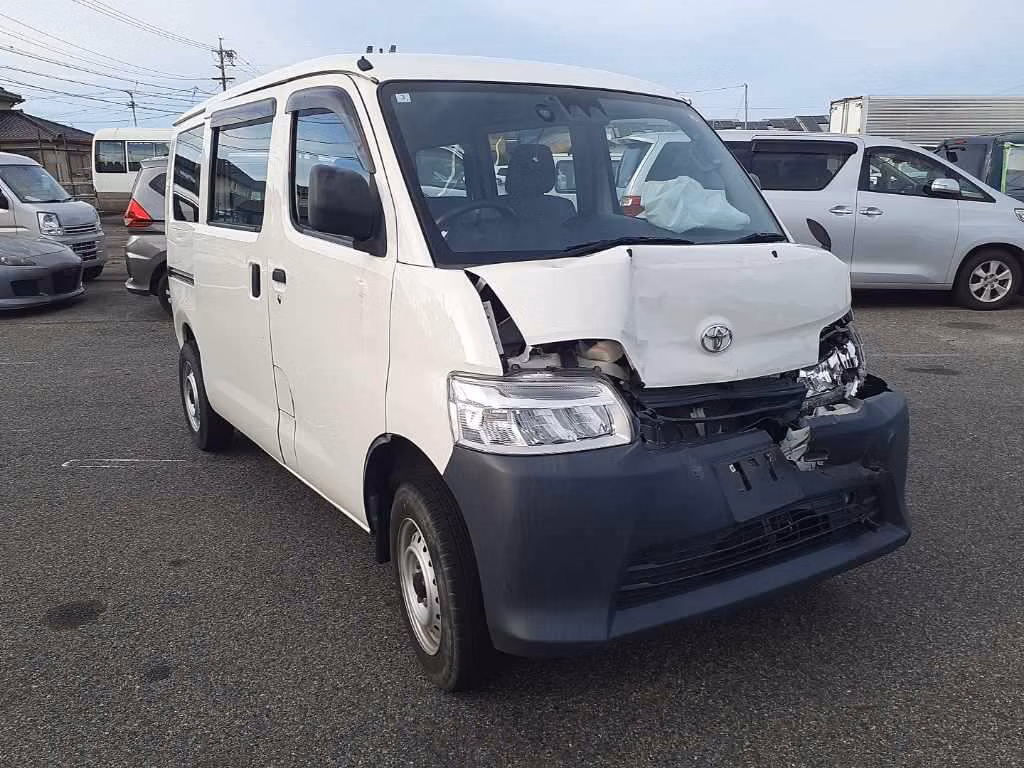 TOYOTA TOWN ACE