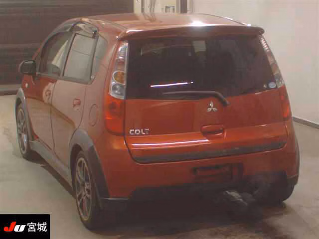 MITSUBISHI COLT