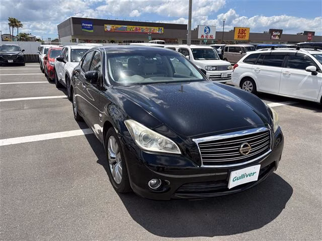 NISSAN FUGA