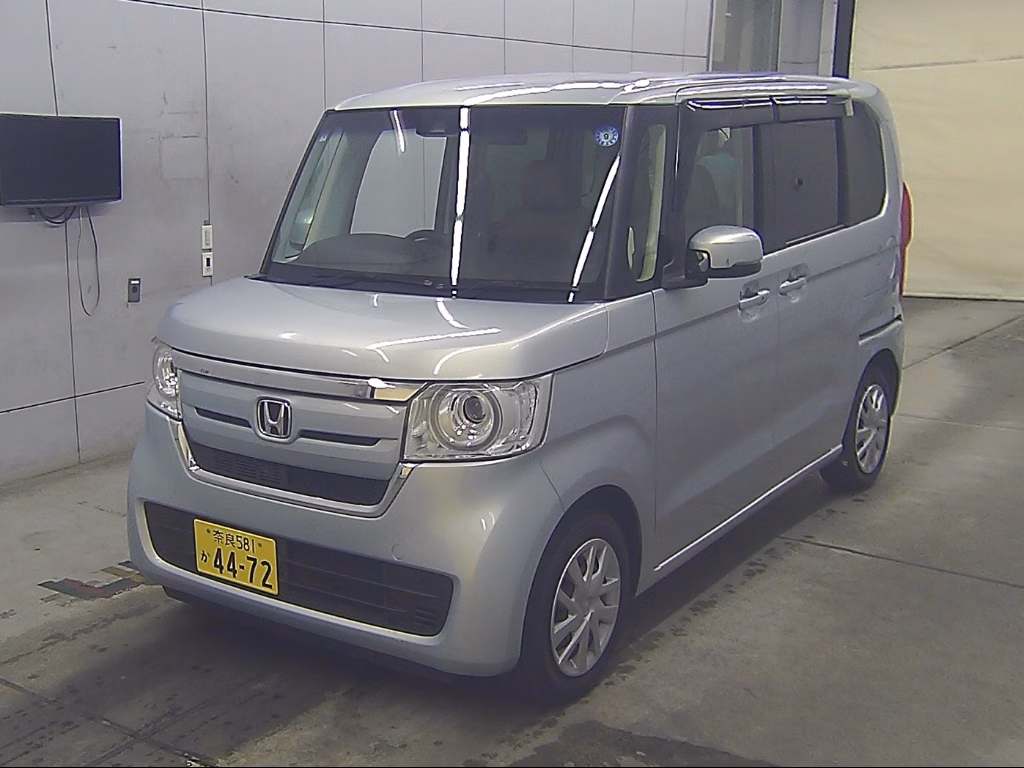 HONDA N-BOX