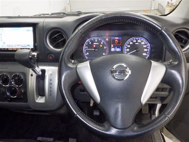 NISSAN NV350 CARAVAN