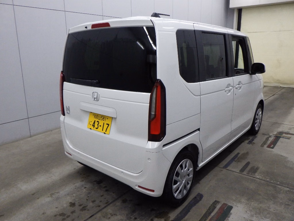 HONDA N-BOX