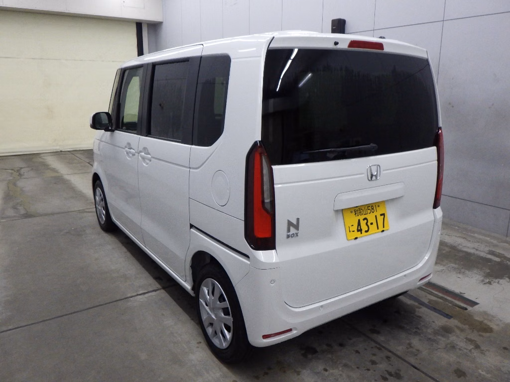 HONDA N-BOX