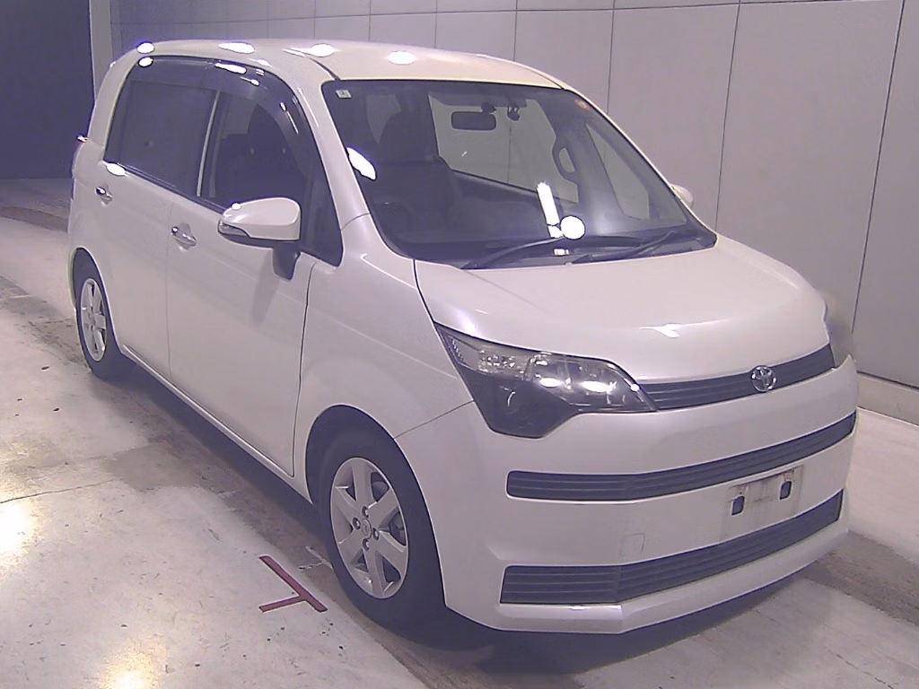 TOYOTA SPADE