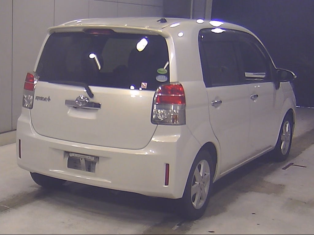 TOYOTA SPADE