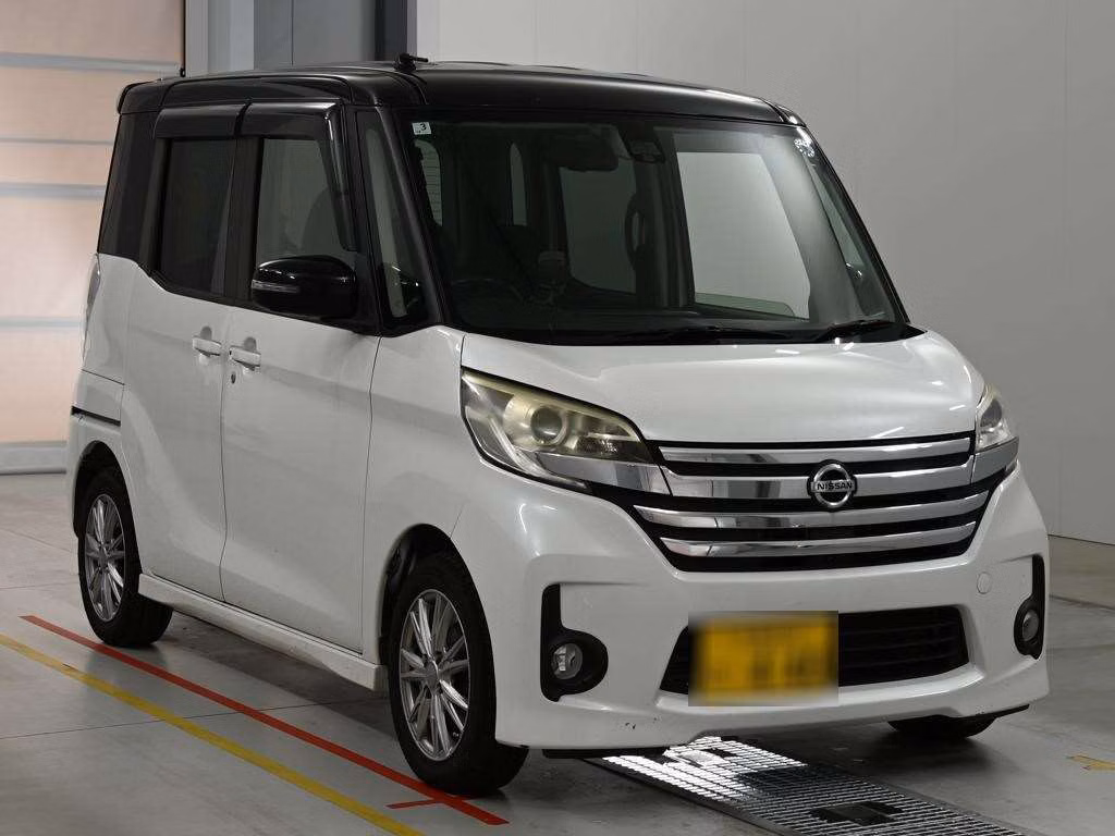 NISSAN DAYZ ROOX