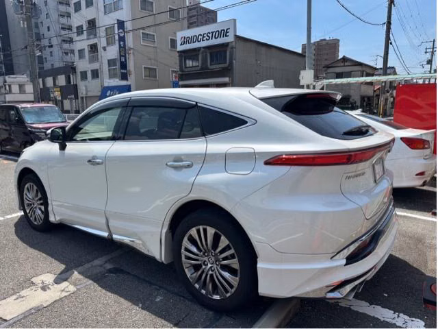 TOYOTA HARRIER