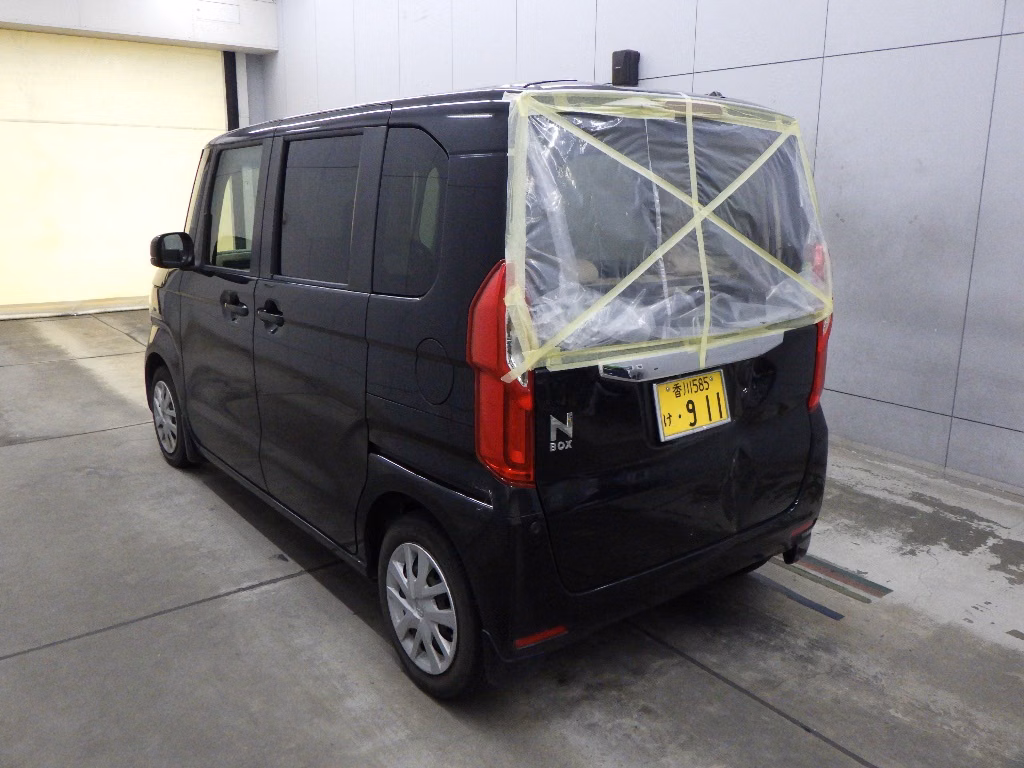 HONDA N-BOX