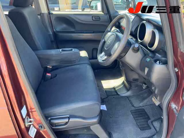HONDA N-BOX+