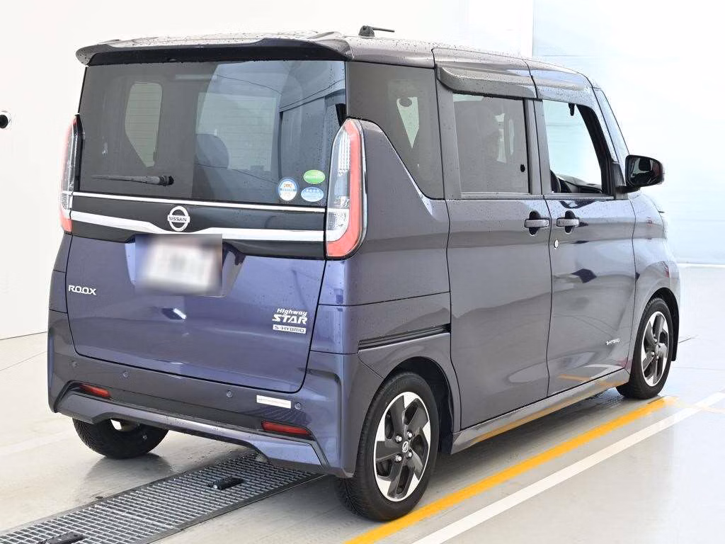NISSAN ROOX