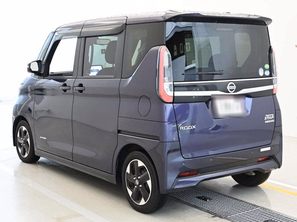 NISSAN ROOX